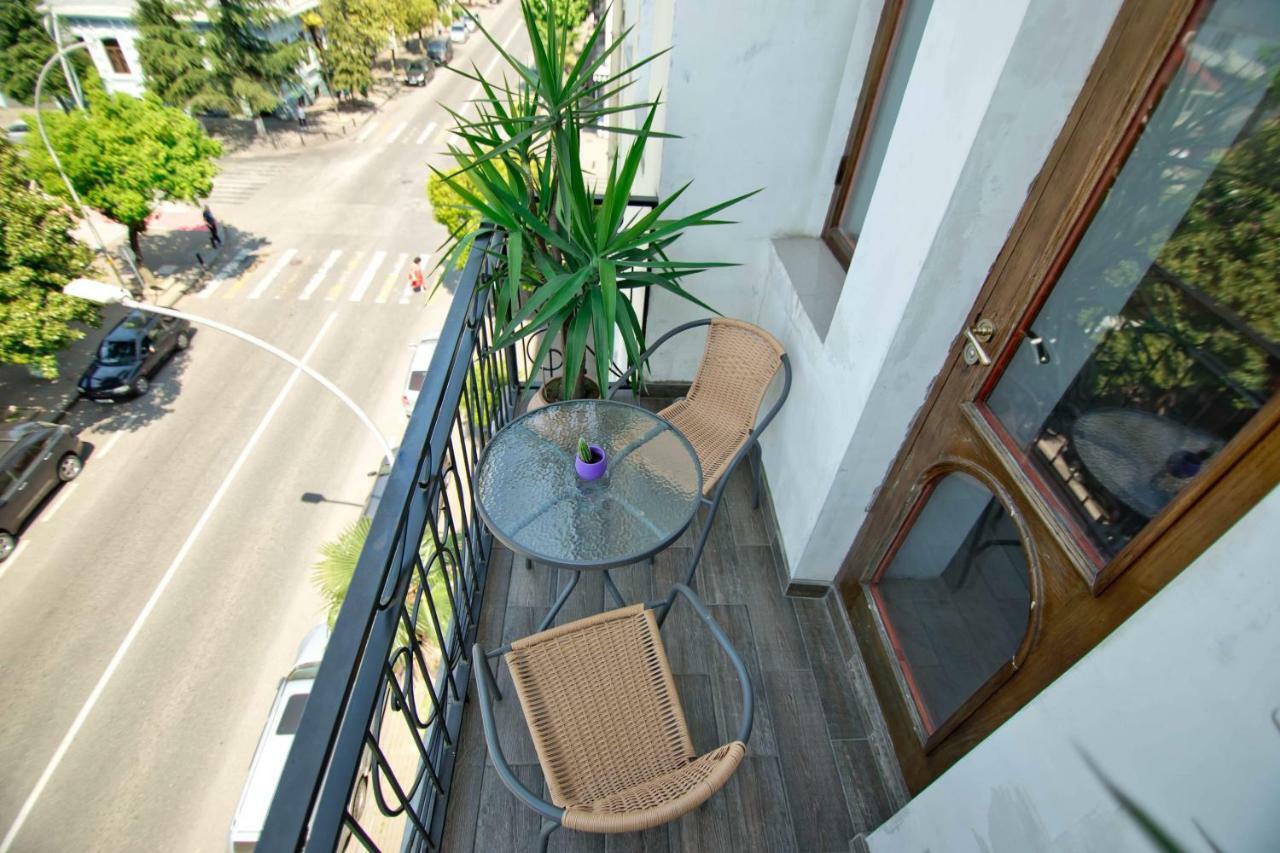 Apartment On Gorgiladze 25 Batumi Exterior foto